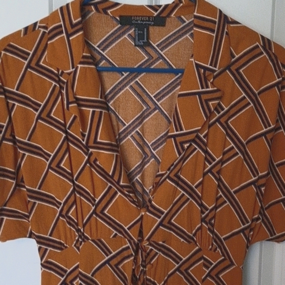 Button down dress - Picture 2 of 3